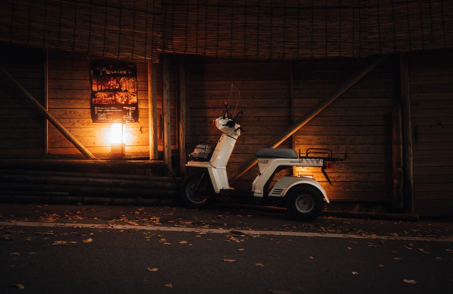 Night Scooter, Japan